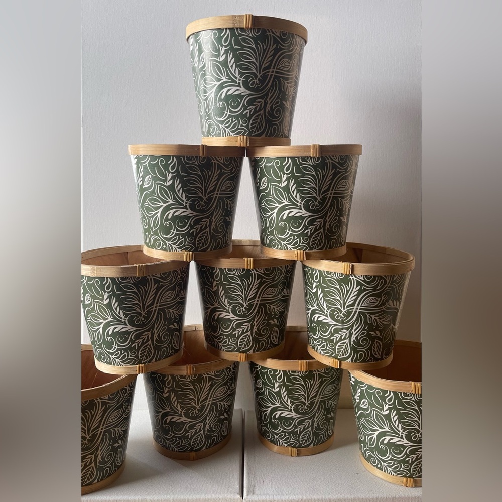 Ten (10) Green and Tan Patterned Holiday Baskets